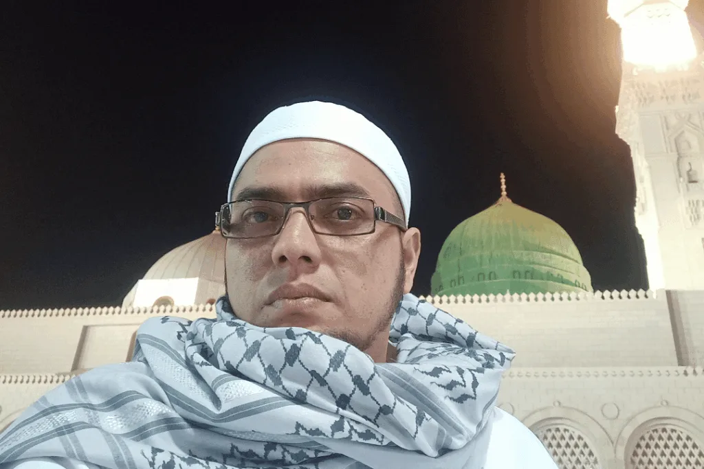 depan makam rasulullah